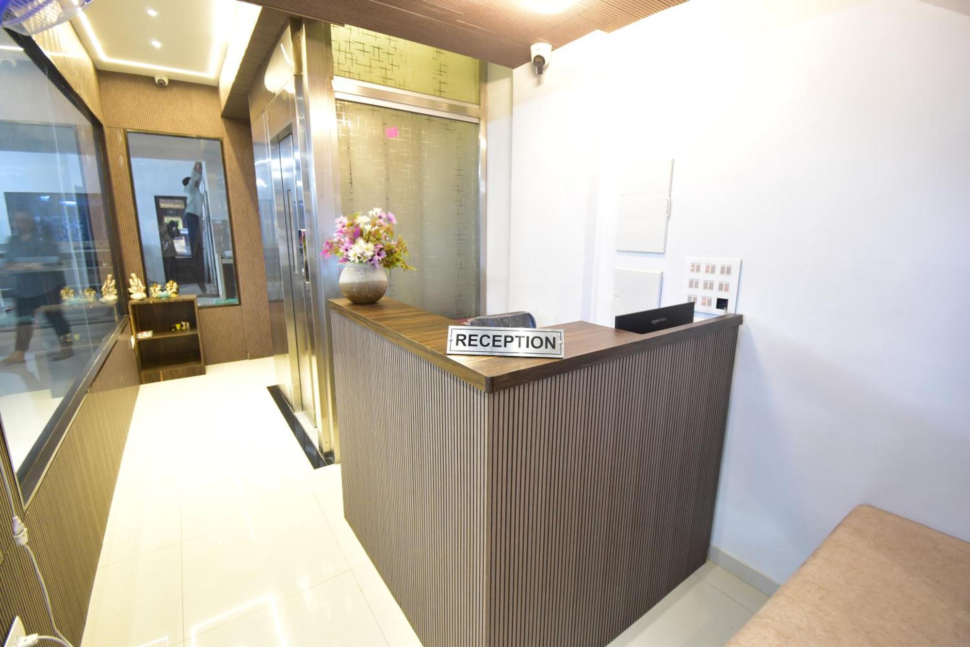 Urban Nest Hotel 3*